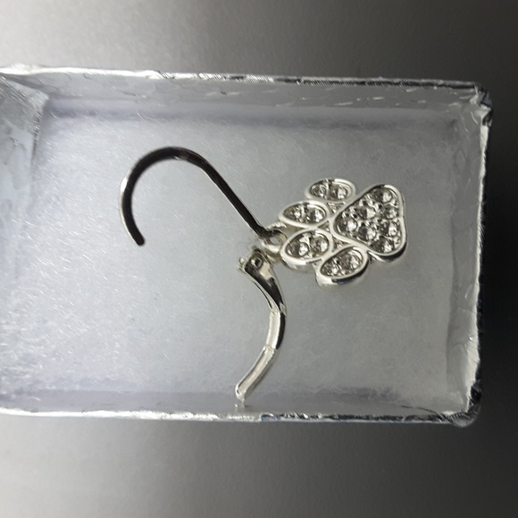Puppy paw earrings - Picture 2 of 2